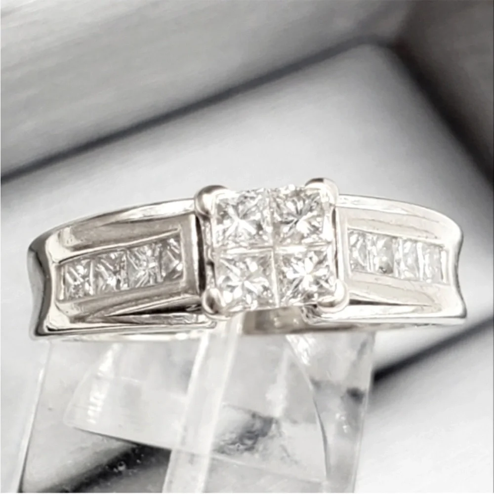 14k Solid White Gold Genuine Diamond Ring